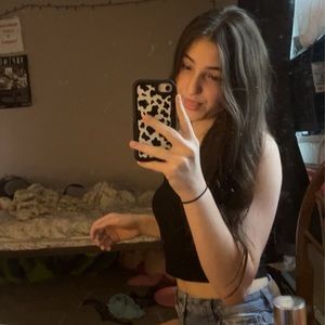 Meet your Posher, Gwynever